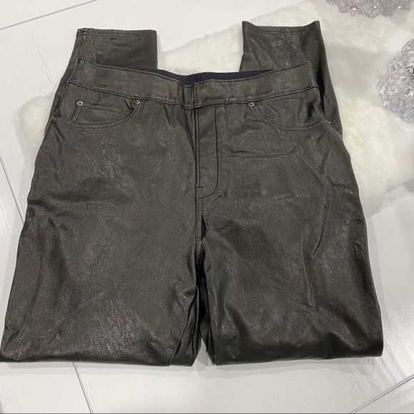 Spanx Leather-Like Ankle Skinny Pant Sz M DEFECTED Stretchy Chic Edgy Casual - Picture 3 of 15